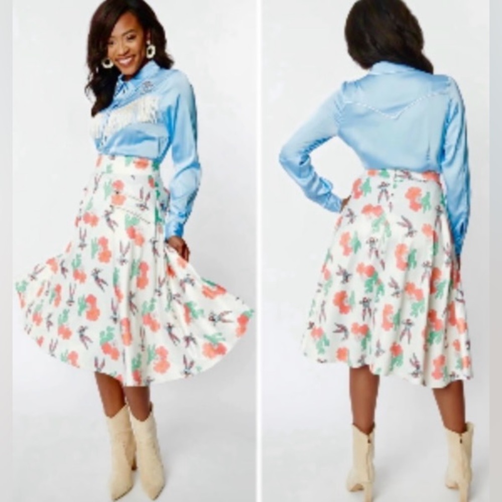 Unique vintage x looney tunes collab skirt size 1x